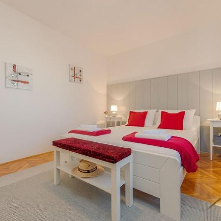 Apartment Bo&Dy With Private Pool Rogoznica  Exterior foto